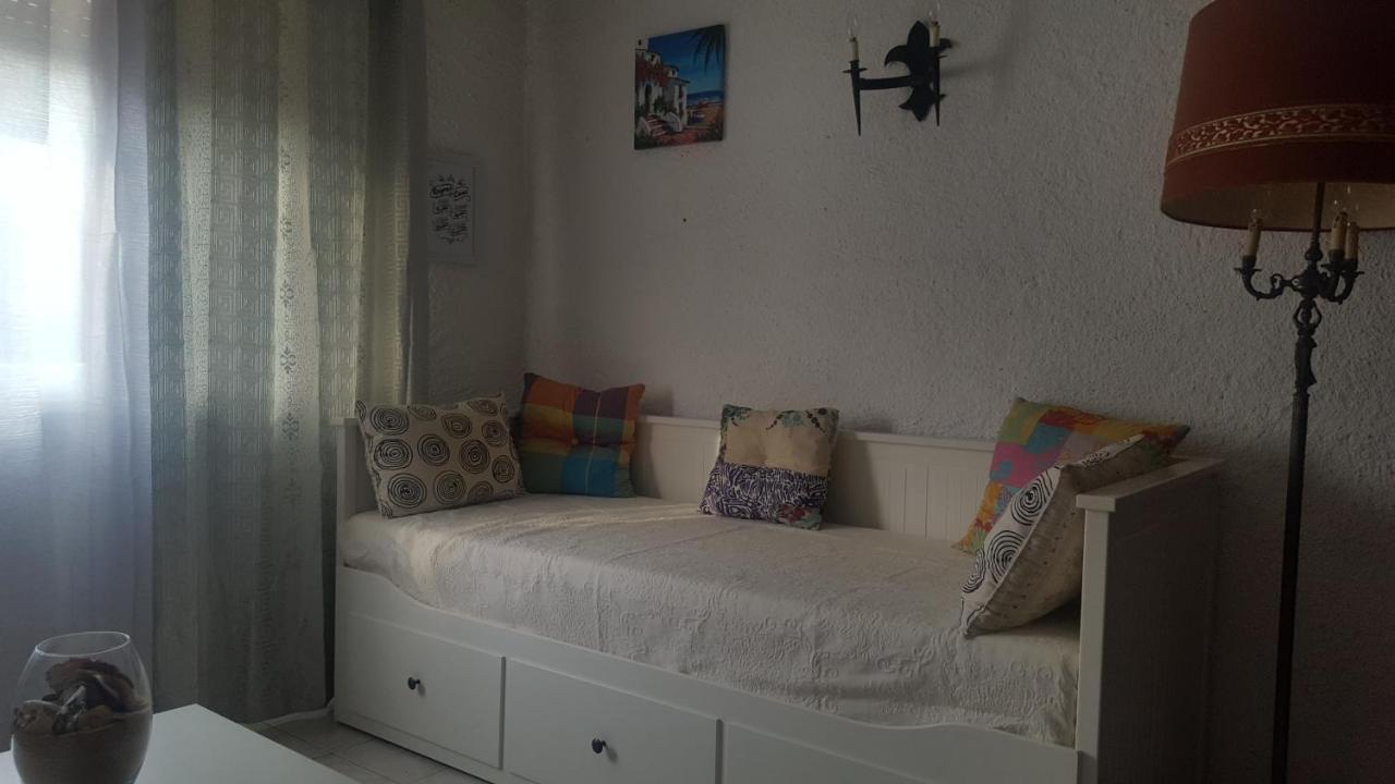 Quarteira Home Beach Ferias Tranquilas A 1Km Da Praia Totalmente Renovado Экстерьер фото
